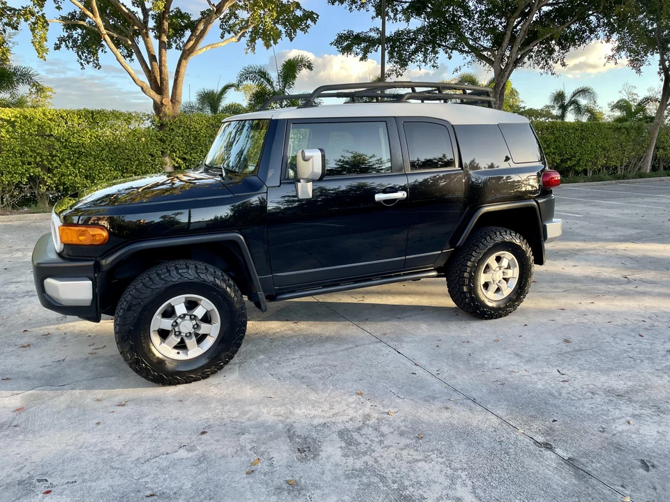 2007 Toyota FJ Cruiser - Image 8 of 31