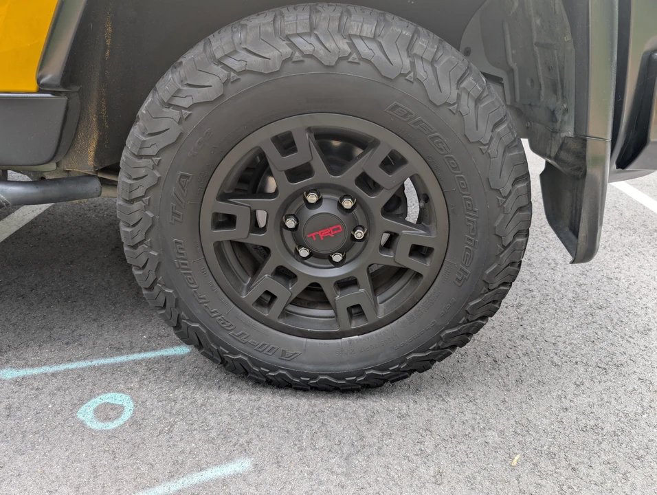 2007 Toyota FJ Cruiser - Image 28 of 31