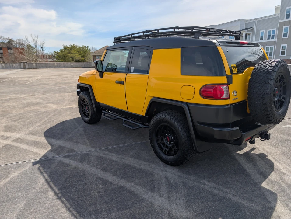 2007 Toyota FJ Cruiser - Image 10 of 31