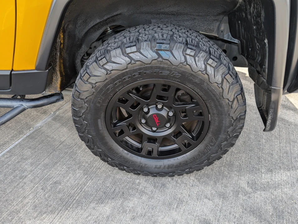 2007 Toyota FJ Cruiser - Image 27 of 31