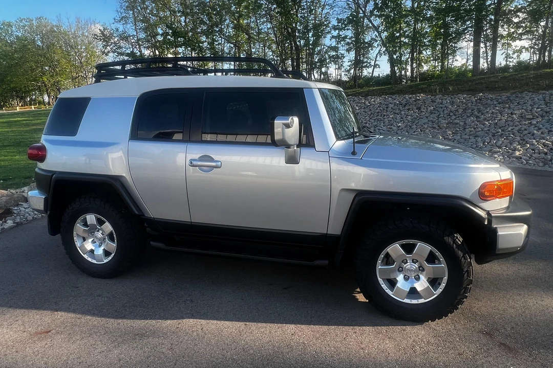 2007 Toyota FJ Cruiser - Image 4 of 31