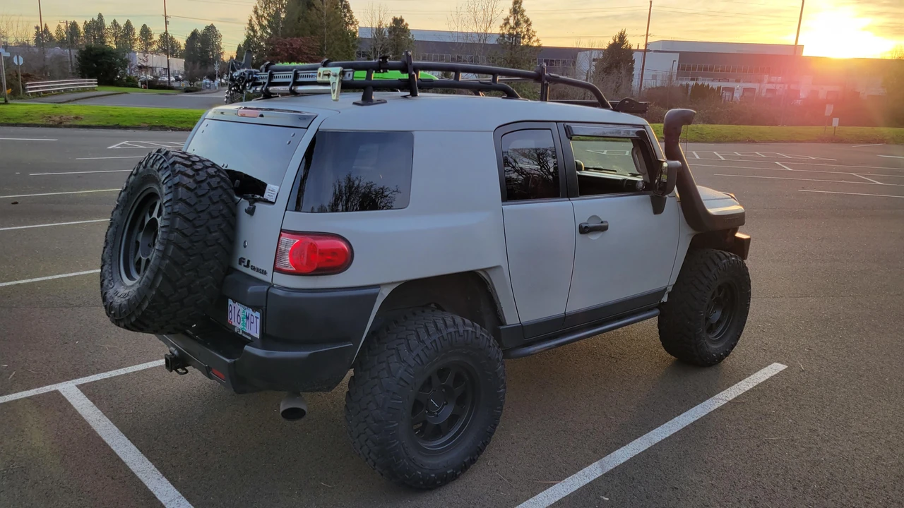 2007 Toyota FJ Cruiser - Image 20 of 31