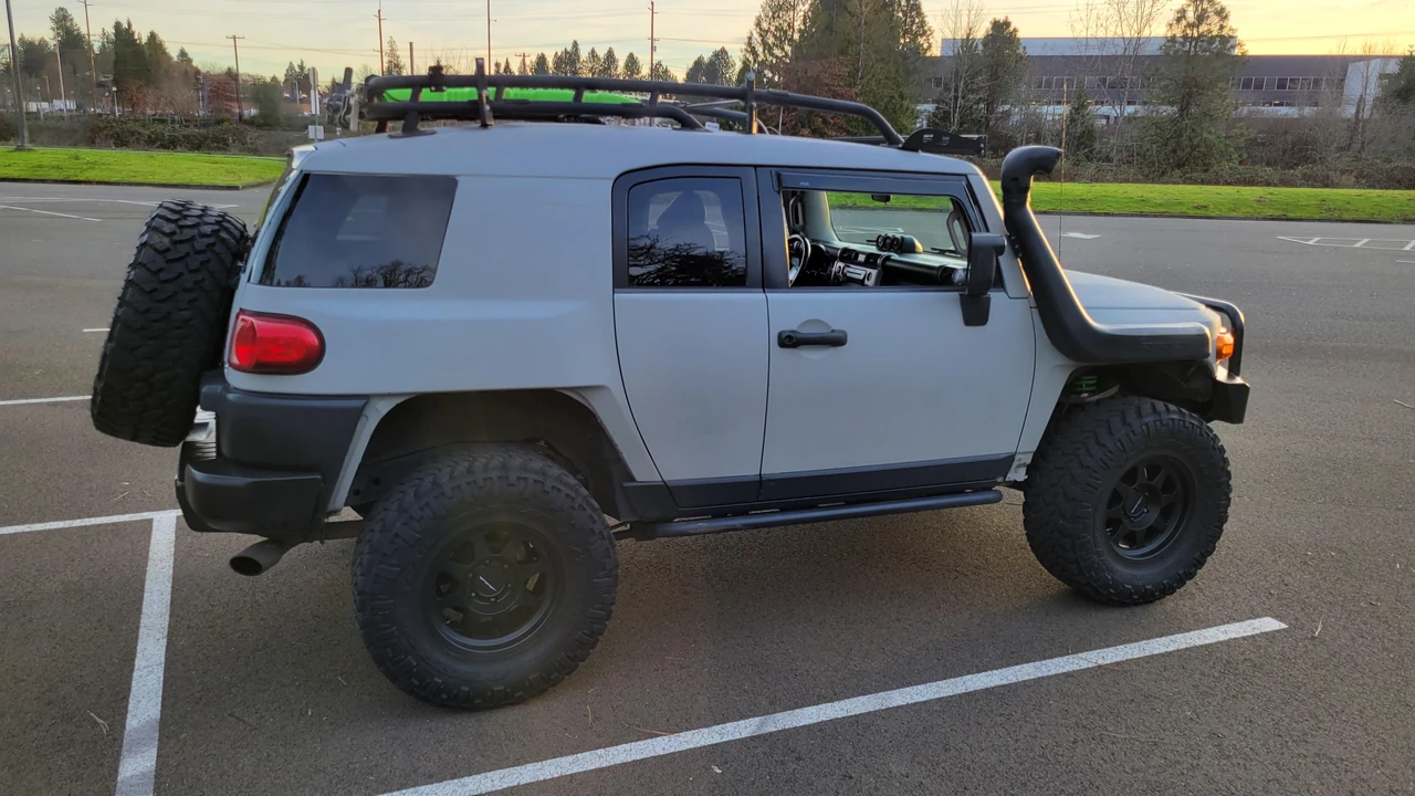 2007 Toyota FJ Cruiser - Image 22 of 31