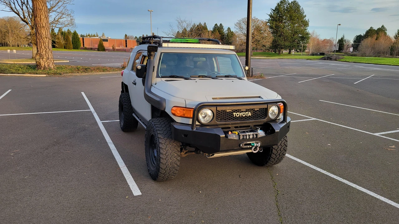 2007 Toyota FJ Cruiser - Image 28 of 31