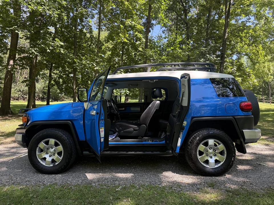 2007 Toyota FJ Cruiser - Image 30 of 31