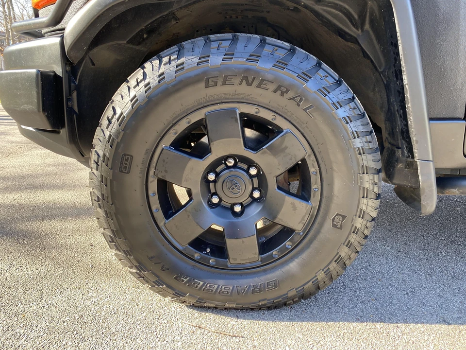 2007 Toyota FJ Cruiser - Image 29 of 31