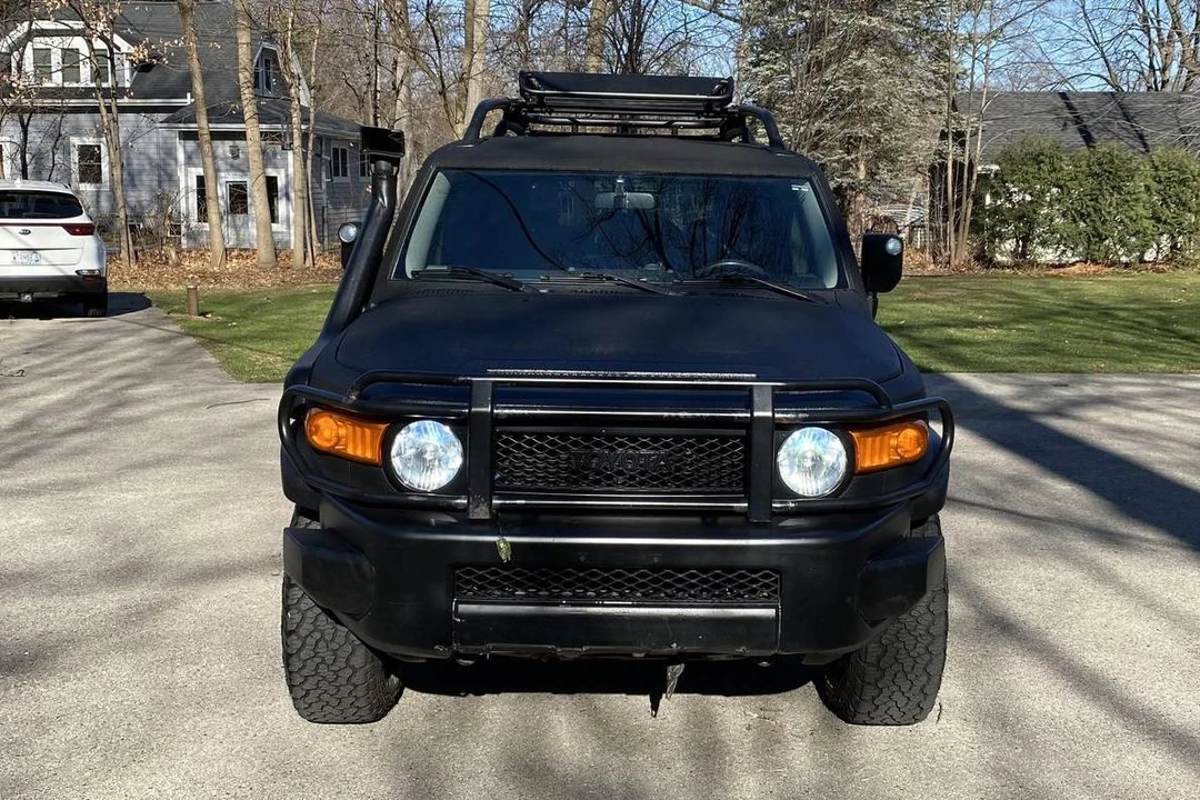 2007 Toyota FJ Cruiser - Image 2 of 31