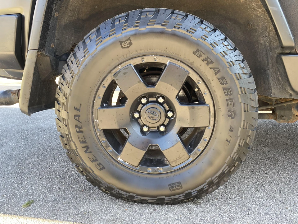 2007 Toyota FJ Cruiser - Image 31 of 31