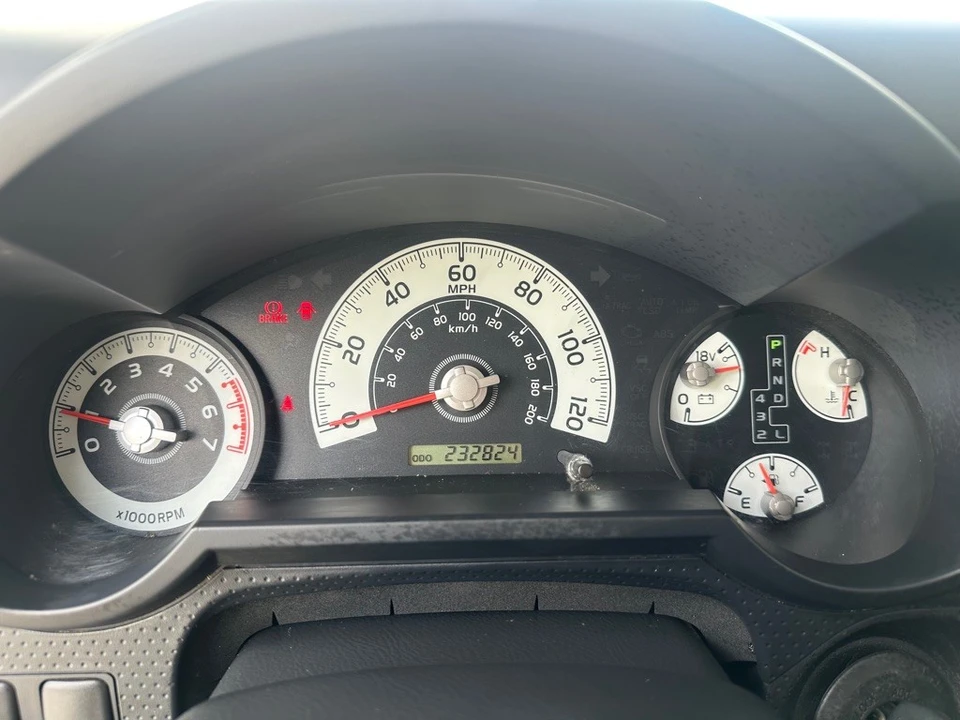 2007 Toyota FJ Cruiser - Image 13 of 29