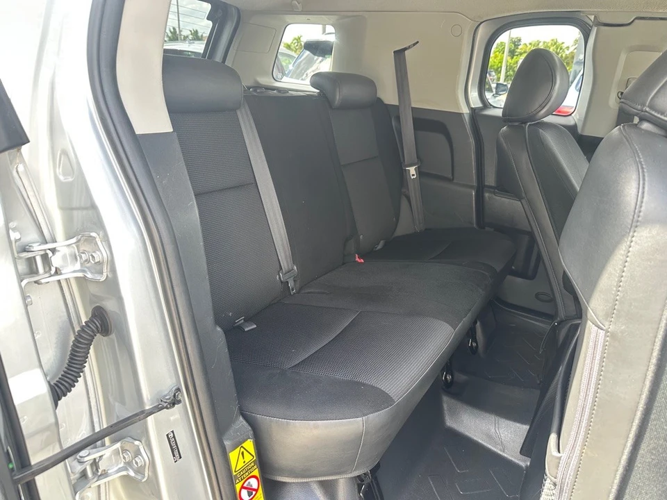 2007 Toyota FJ Cruiser - Image 23 of 29