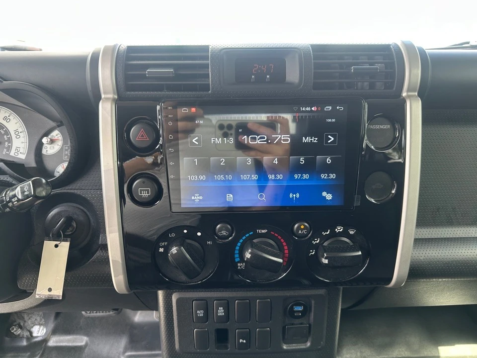 2007 Toyota FJ Cruiser - Image 15 of 29