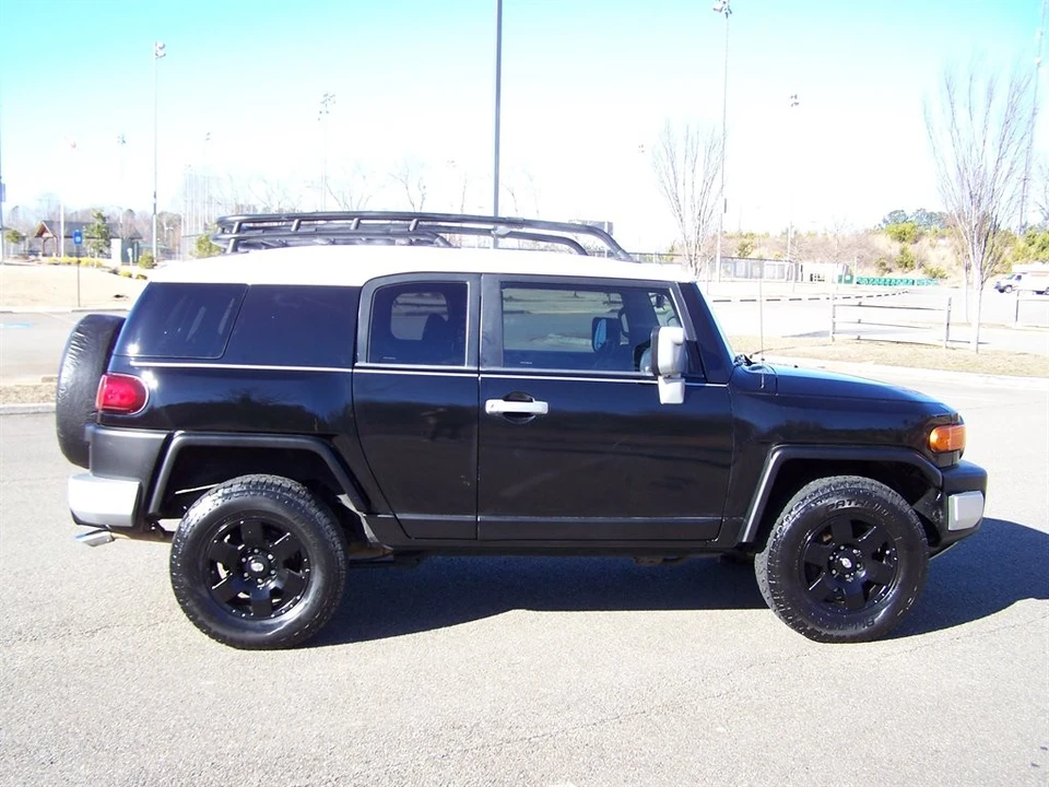 2007 Toyota FJ Cruiser - Image 6 of 31