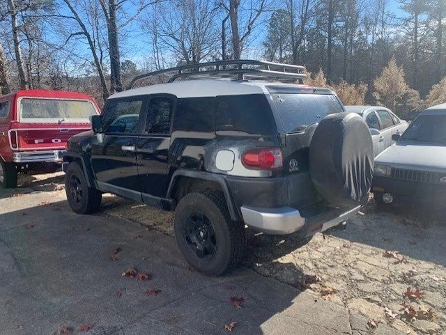 2007 Toyota FJ Cruiser - Image 26 of 31