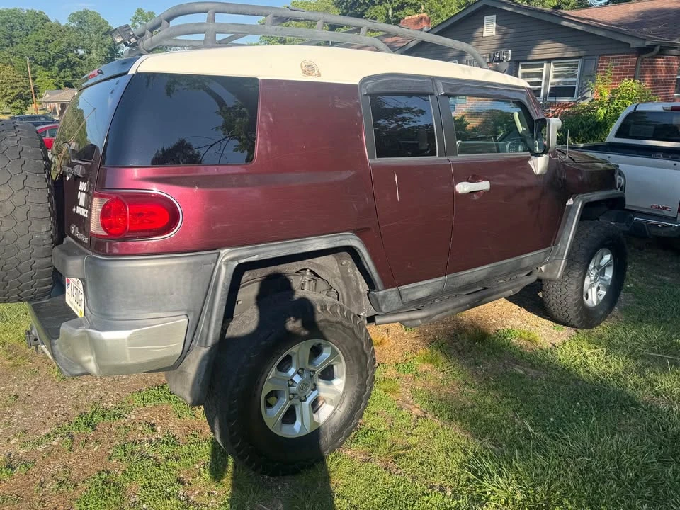 2007 Toyota FJ Cruiser - Image 3 of 14