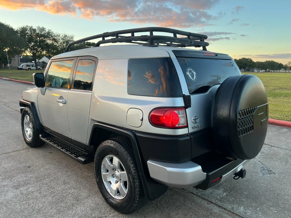 2007 Toyota FJ Cruiser - Image 7 of 20
