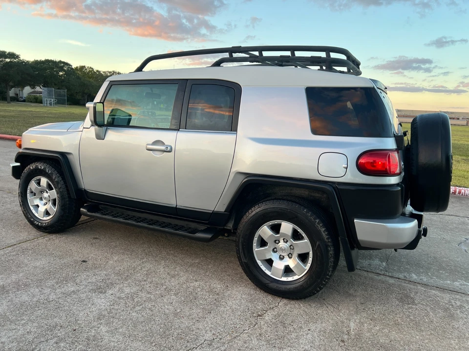 2007 Toyota FJ Cruiser - Image 6 of 20