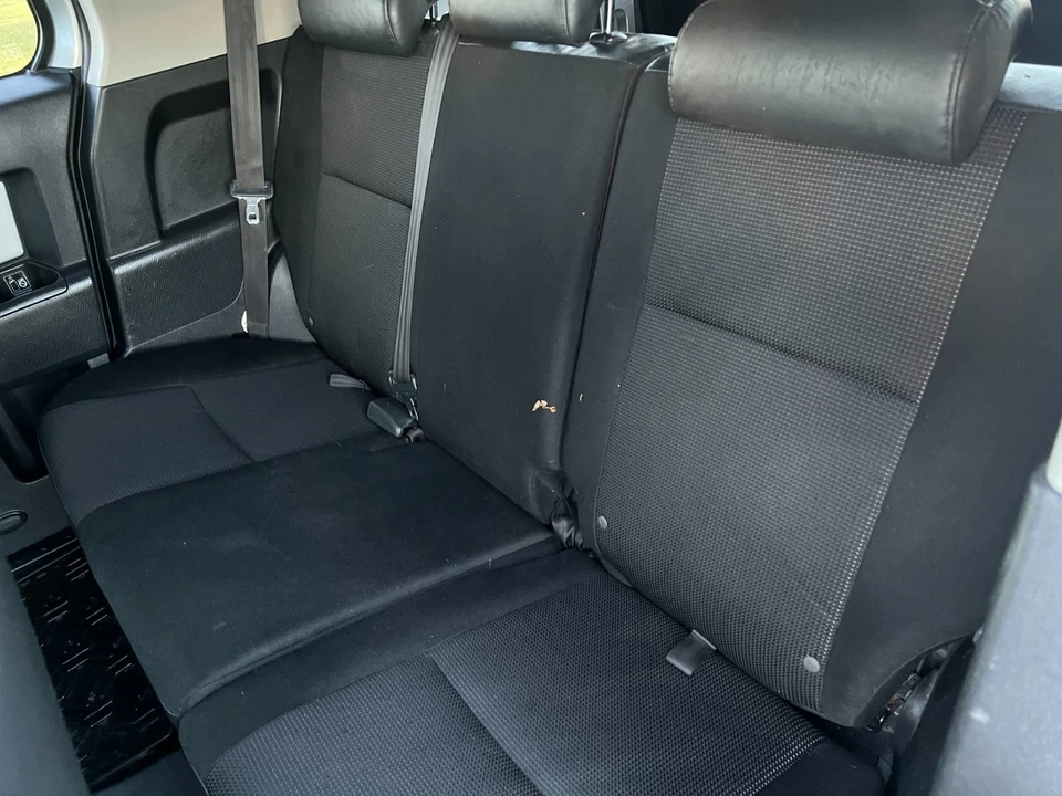 2007 Toyota FJ Cruiser - Image 13 of 20