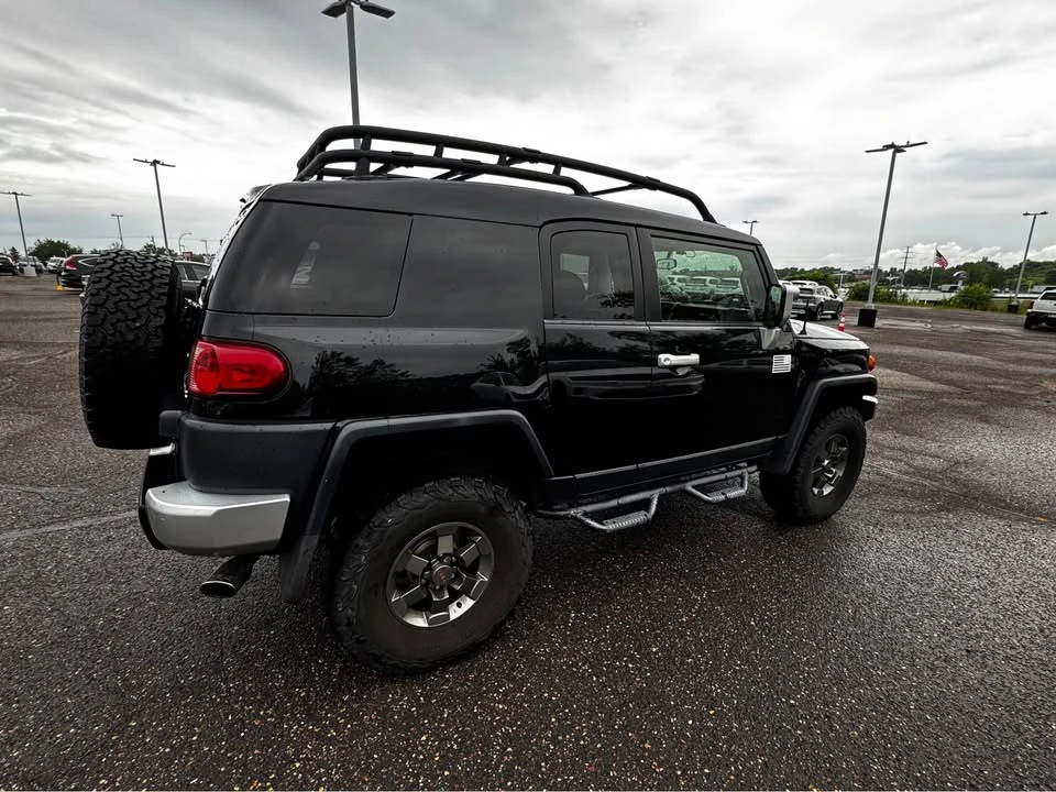 2007 Toyota FJ Cruiser - Image 6 of 13