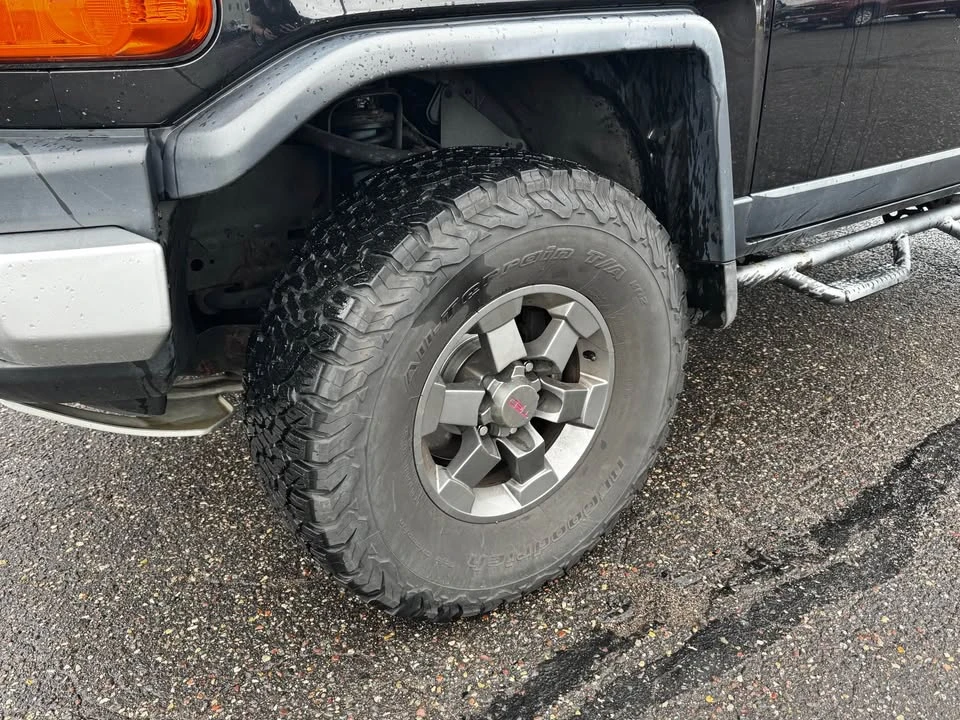 2007 Toyota FJ Cruiser - Image 2 of 13