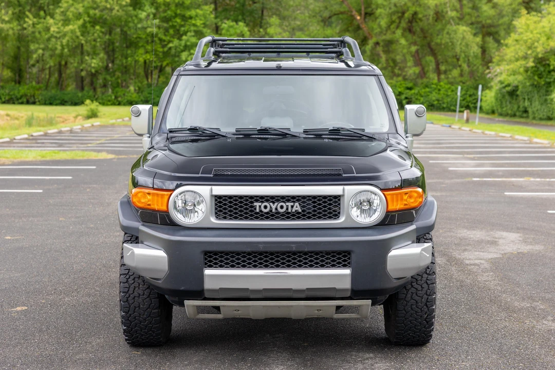 2007 Toyota FJ Cruiser - Image 2 of 31