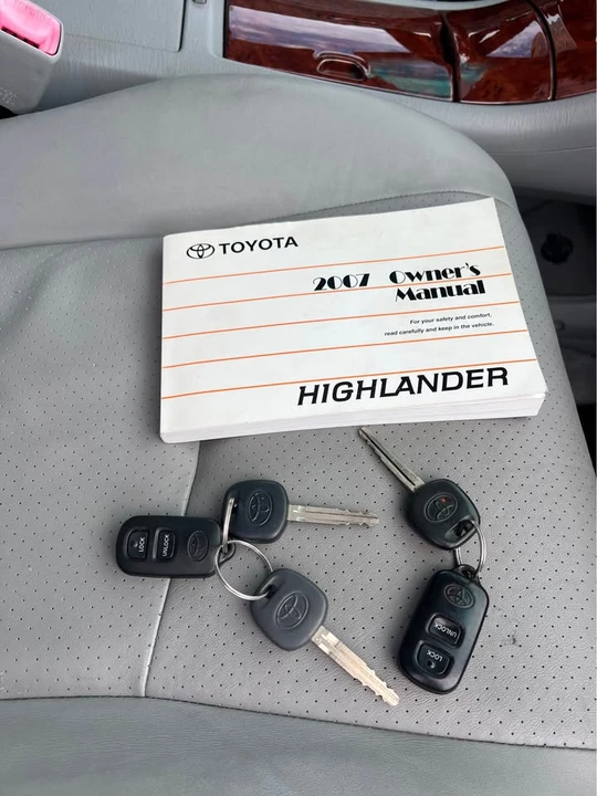2007 Toyota Highlander - Image 12 of 13