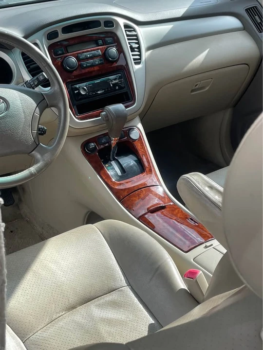 2007 Toyota Highlander - Image 10 of 13