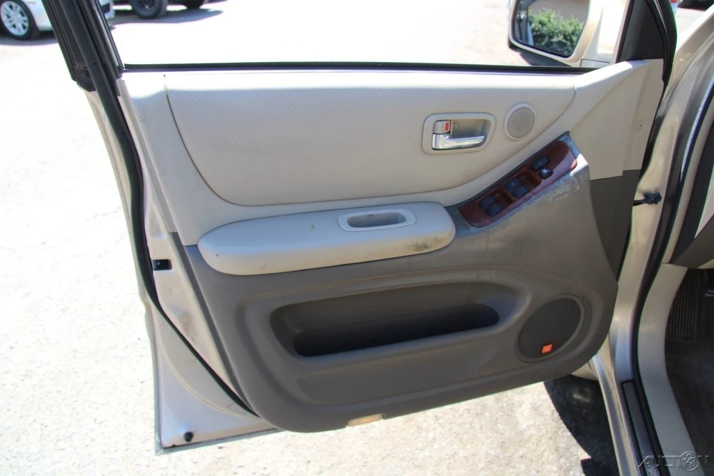 2007 Toyota Highlander - Image 14 of 24