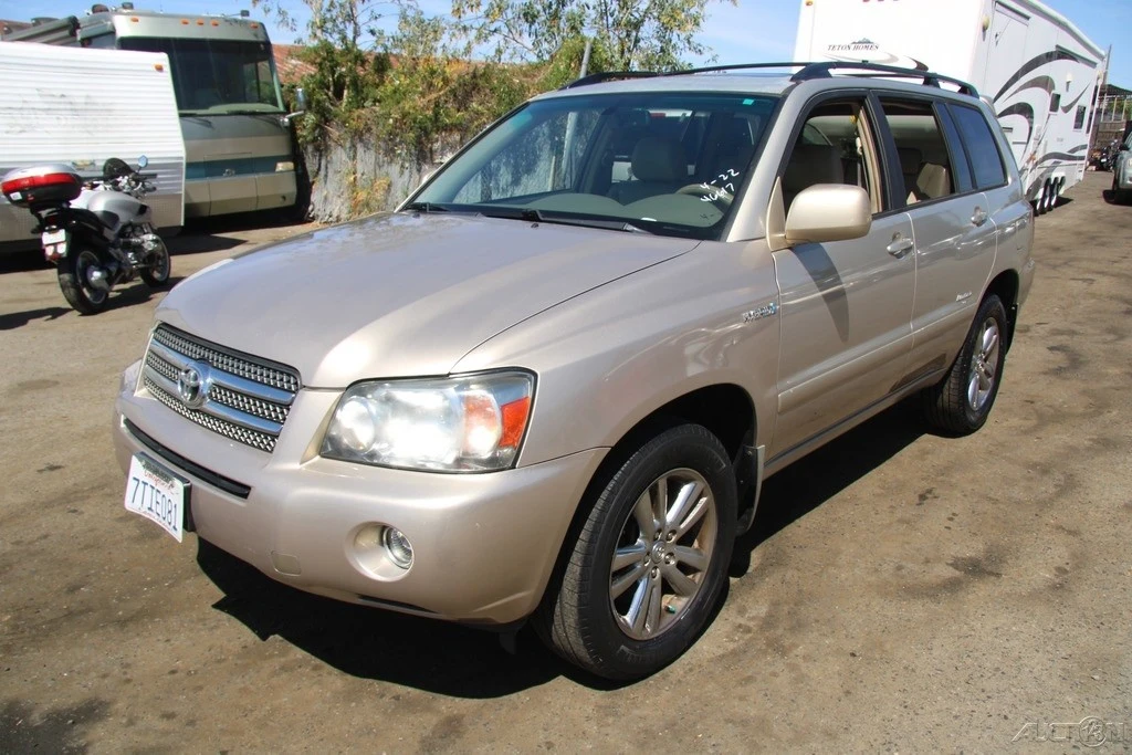 2007 Toyota Highlander - Image 2 of 24