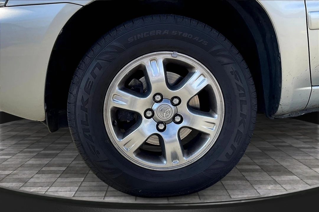 2007 Toyota Highlander - Image 10 of 21