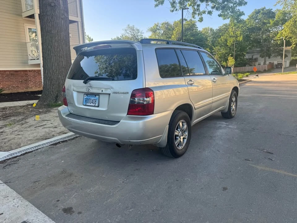 2007 Toyota Highlander - Image 4 of 11