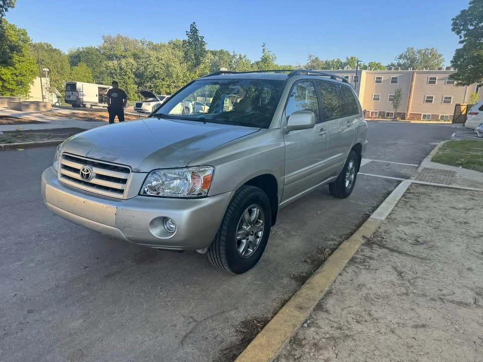 2007 Toyota Highlander - Image 2 of 11