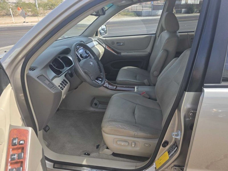 2007 Toyota Highlander - Image 10 of 21