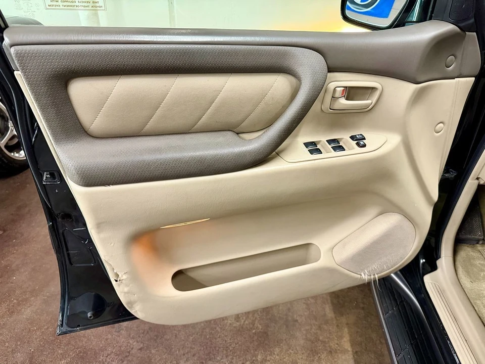 2007 Toyota J100 Land Cruiser - Image 10 of 21