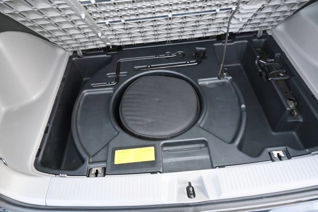 2007 Toyota Matrix 1st Gen - Image 17 of 21