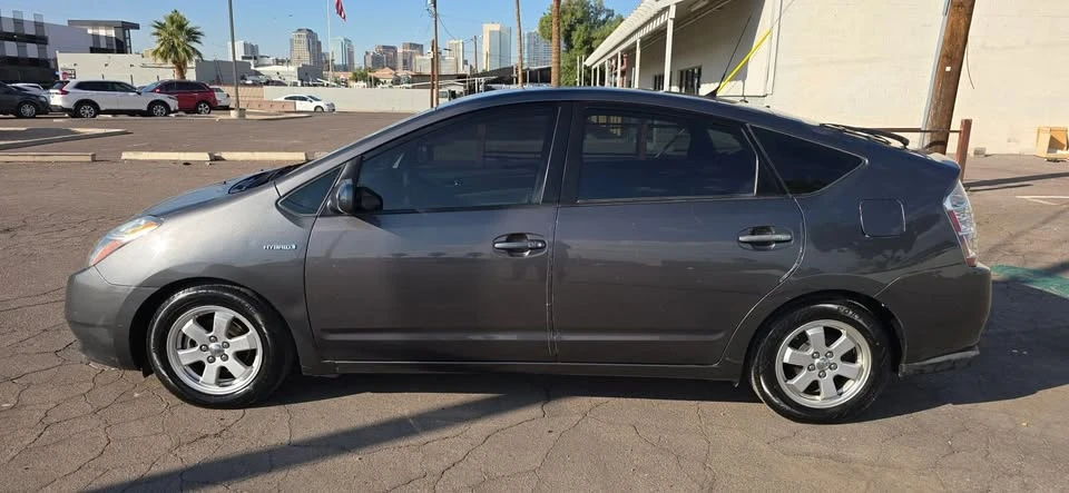 2007 Toyota Prius 2nd Gen - Image 2 of 15