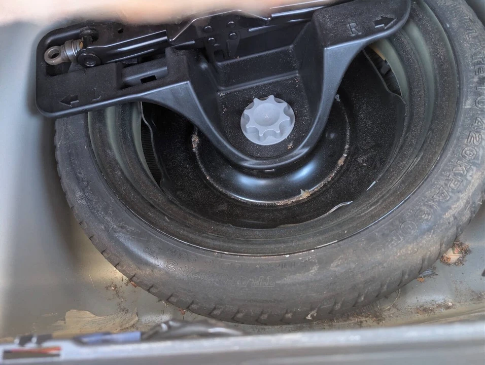 2007 Toyota Prius 2nd Gen - Image 16 of 17