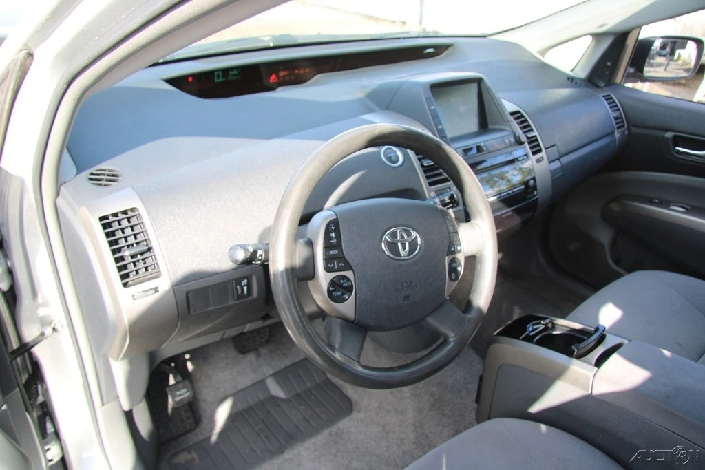 2007 Toyota Prius 2nd Gen - Image 13 of 21