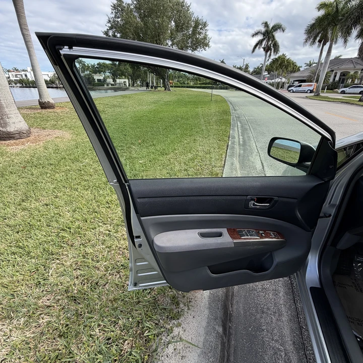 2007 Toyota Prius 2nd Gen - Image 14 of 21