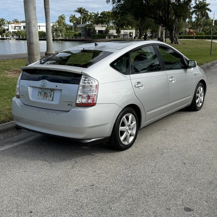 2007 Toyota Prius 2nd Gen - Image 12 of 21