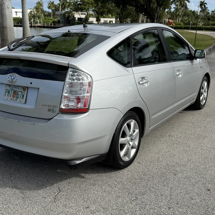 2007 Toyota Prius 2nd Gen - Image 11 of 21
