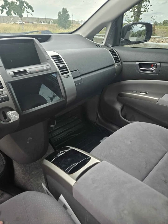 2007 Toyota Prius 2nd Gen - Image 6 of 9