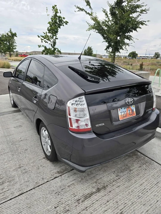 2007 Toyota Prius 2nd Gen - Image 2 of 9