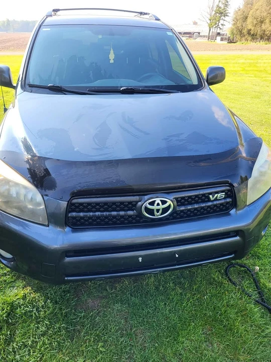 2007 Toyota RAV4 3rd Gen - Image 2 of 10