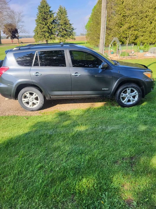 2007 Toyota RAV4 3rd Gen - Image 3 of 10