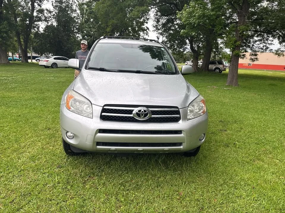 2007 Toyota RAV4 3rd Gen - Image 2 of 20
