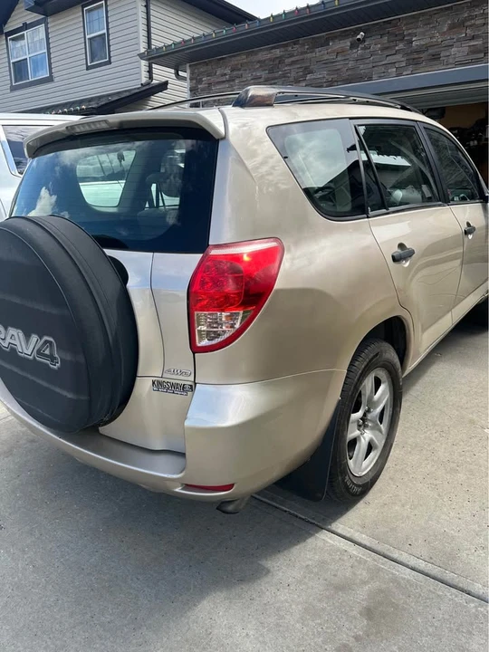 2007 Toyota RAV4 3rd Gen - Image 3 of 12