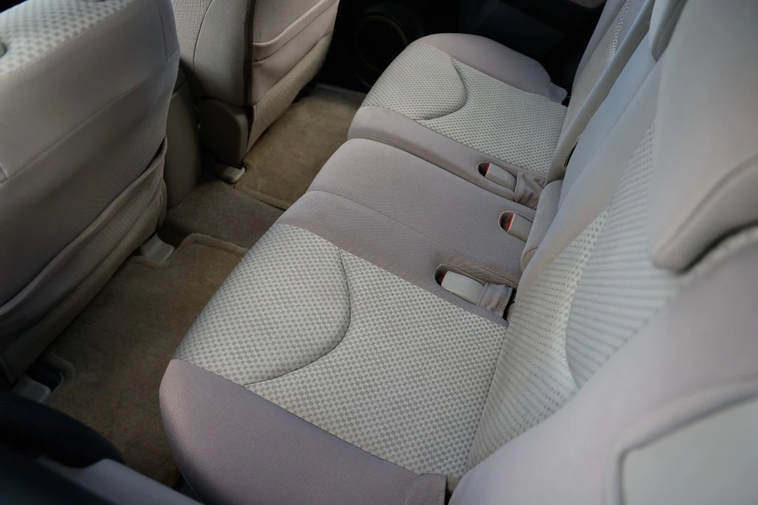 2007 Toyota RAV4 3rd Gen - Image 10 of 12