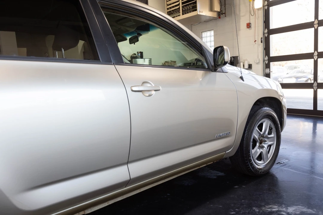 2007 Toyota RAV4 3rd Gen - Image 10 of 21