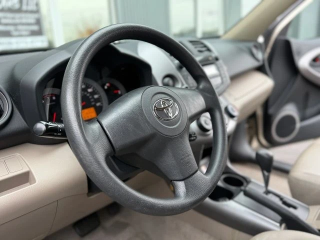 2007 Toyota RAV4 3rd Gen - Image 8 of 18
