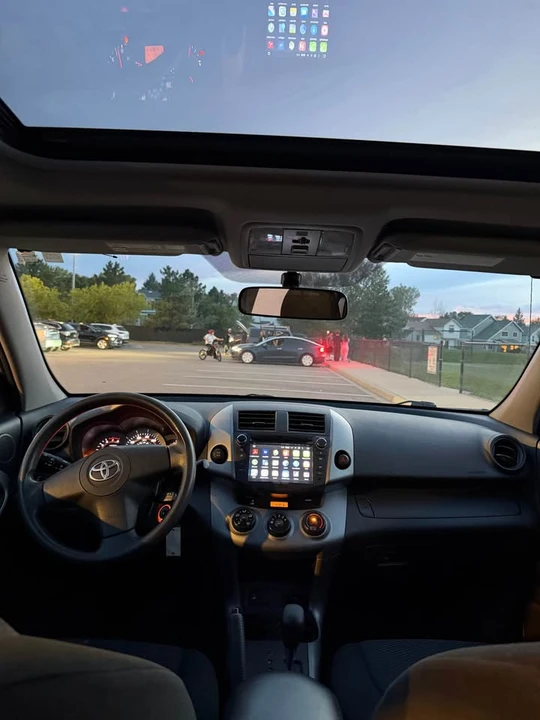 2007 Toyota RAV4 3rd Gen - Image 9 of 14